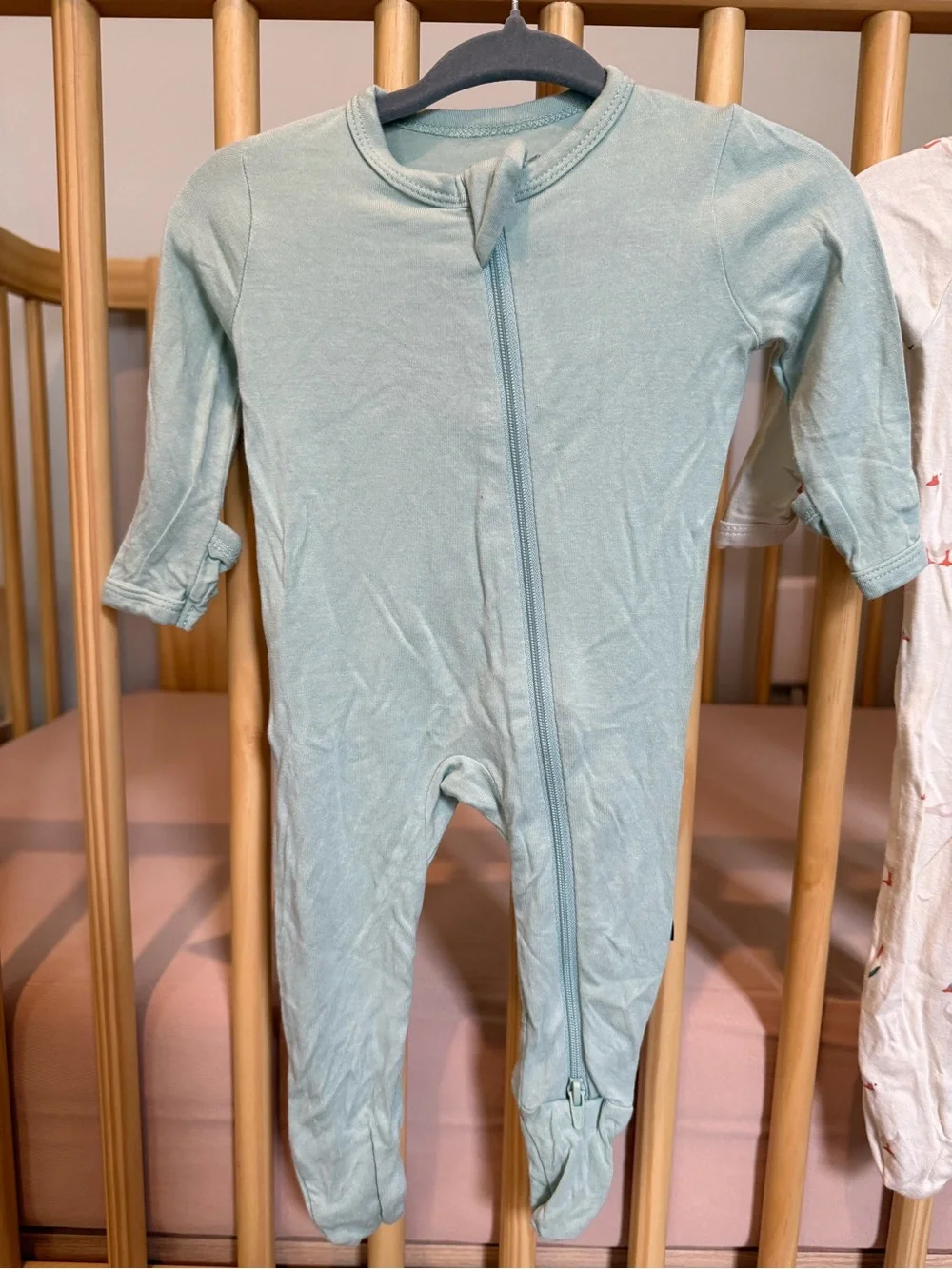 6-Piece Newborn (NB) "Take Me Home" Wardrobe Capsule (Kyte Baby & Bonsie) - Picture 11 of 14